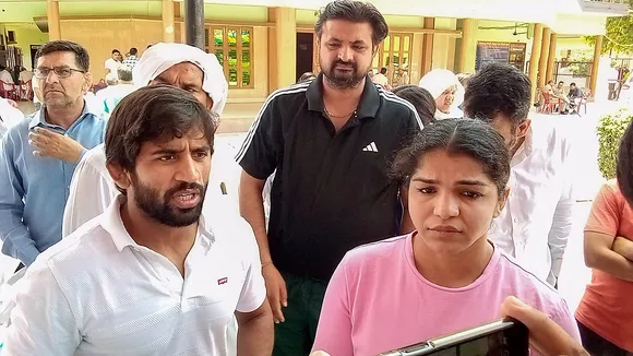 Wrestlers at mahapanchayat