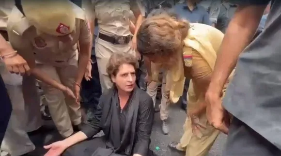 Congress Protest Against Price Rise Rahul Priyanka Gandhi Detained