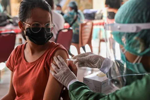 six more staff members of KGMU found covid-19 positive despite vaccination