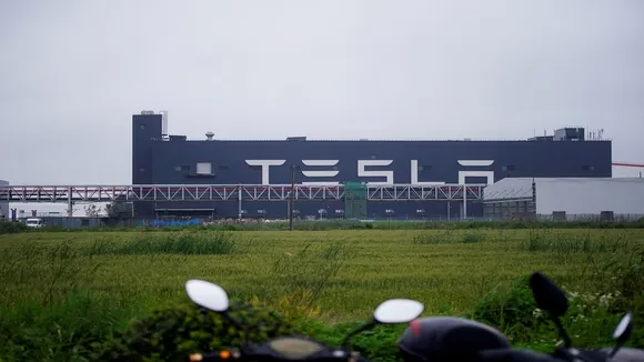 Tesla's India Plan, Tesla Executives India Visit, Elon Musk, एलन मस्क, टेस्ला, टेस्ला के अधिकारियों की भारत यात्रा, क्या भारत में कार बनाएगी टेस्ला, Tesla factory in China