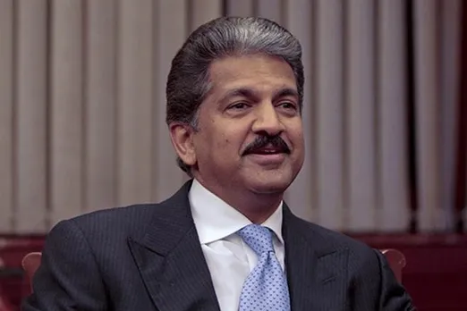 modified E-rickshaw that isolates riders, Anand Mahindra impressed and offers job