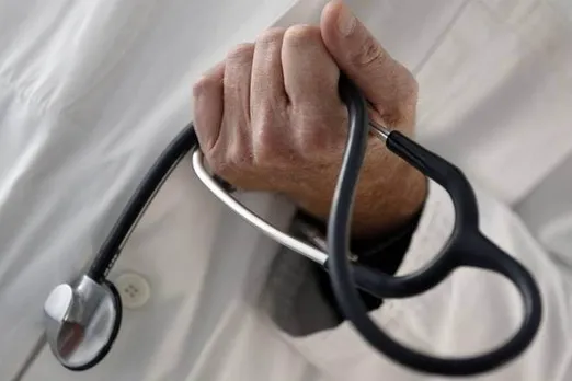 CGHS, ECHS, Fortis Hospital, Max Hospital, cashless treatment, एसोसिएशन ऑफ हेल्थकेयर प्रोवाइडर्स इंडिया, AHPI, pvt hospital to stop cashless treatment, central govt due