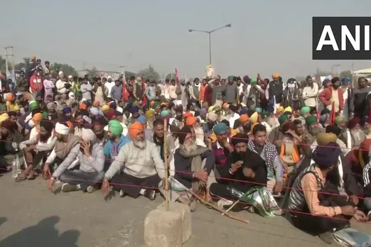 Farmers Protest: केन्द्र ने एक बार फिर की बुराड़ी ग्राउंड में शिफ्ट होने की अपील, किसान बोले- बातचीत के लिए तैयार लेकिन नहीं मानेंगे कोई शर्त