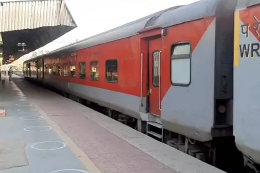 IRCTC Live Train Status via WhatsApp