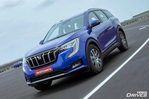 Mahindra XUV700 has received its first 25,000 bookings in just 57 minutes.