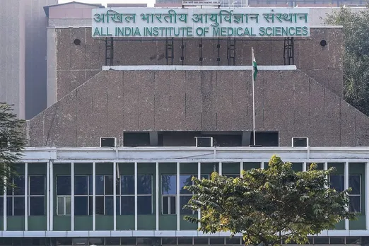 COVID-19 Update: दिल्ली में AIIMS के 20 डॉक्टर और 6 छात्र कोरोना पॉजिटिव, देश की राजधानी में बढ़ता ही जा रहा है महामारी का कहर