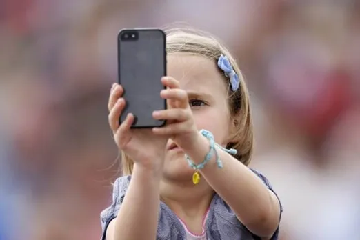 safe smartphone use, know about safe smartphone use, experts view on safe smartphone use, smartphone safe for children, smartphone indian market, smartphone, smartphone in india