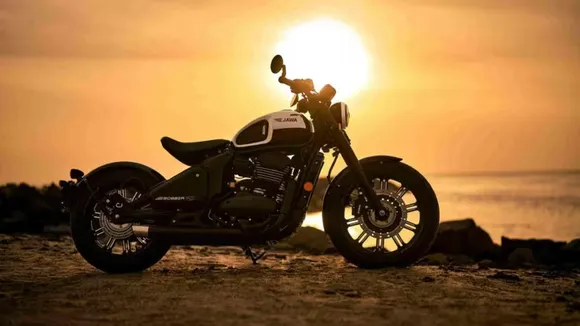 2023 Jawa 42 Bobber Black Mirror | Jawa 42 Bobber Black Mirror | Jawa Motorcycles | Jawa Yezdi Motorcycles