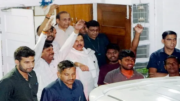 AAP MP Sanjay Singh arrested, ED arrested Sanjay Singh, Delhi excise policy case, संजय सिंह गिरफ्तार, आप सांसद संजय सिंह गिरफ्तार, ईडी ने संजय सिंह को गिरफ्तार किया, दिल्ली शराब घोटाला, BJP, Narendra Modi, बीजेपी, नरेंद्र मोदी