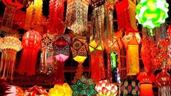 Diwali, shopping, Festival spending, manage, spending budget