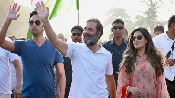 Bharat Jodo Yatra, Riya Sen, participated, pictures, Rahul gandhi, social media,