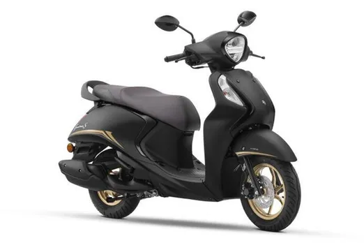 Yamaha has special offer on its scooters for frontline workers will get five thousand rupees discount