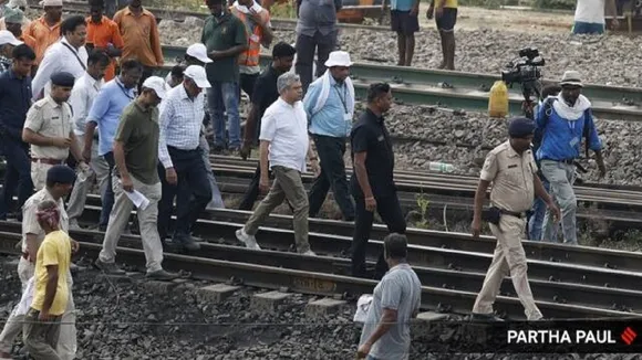 ashwini-vaishnaw odisha train Accident
