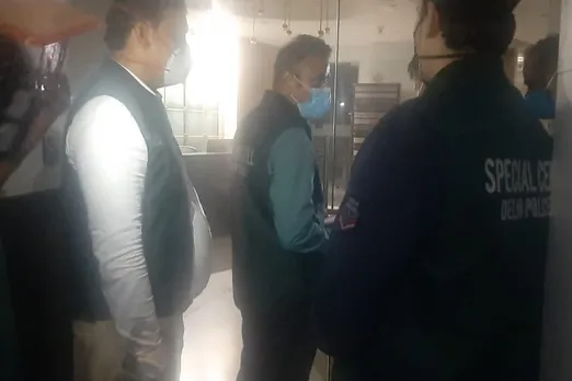 Police At Twitter Offices: ट्विटर के दफ्तरों में पहुंची दिल्ली पुलिस, संबित पात्रा के ट्वीट को 'मैनीपुलेटेड मीडिया' बताने से जुड़ा मामला