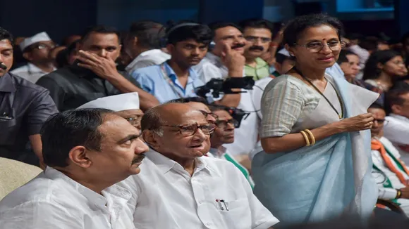 Pawar vs Pawar, NCP, Sharad Pawar, Ajit Pawar, पवार बनाम पवार की लड़ाई, एनसीपी, शरद पवार, अजित पवार, जितेंद्र आव्हाड, प्रफुल्ल पटेल, Maharashtra Political Battle, Maharashtra, Political Drama, Sharad Pawar, Ajit Pawar, NCP, BJP, Congress, महाराष्ट्र, राजनीतिक ड्रामा, शरद पवार, अजित पवार, एनसीपी, बीजेपी, कांग्रेस, विधानसभा, कराड, Karad, जयंत पाटिल, सुनील तटकरे, प्रफुल्ल पटेल, जितेंद्र आव्हाड, Jayant Patil, Sunil Tatkare, Jitendra Awhad, सुप्रिया सुले, Supriya Sule