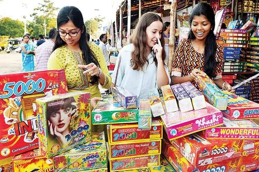Diwali, Firecrackers, Supreme court, green crackers, green crackers meaning, crackers business in india, SC bans firecrackers, Firecrackers business in india, Shivakashi Firecrackers business