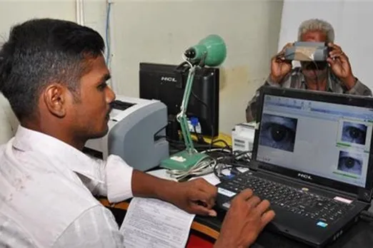 UIDAI has permitted CSC to offer Aadhaar update services, Around 20,000 such CSCs will now be able to offer this service to citizens