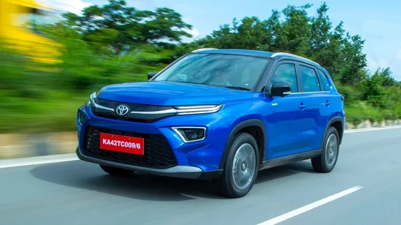 Toyota Urban Cruiser Hyryder CNG SUV