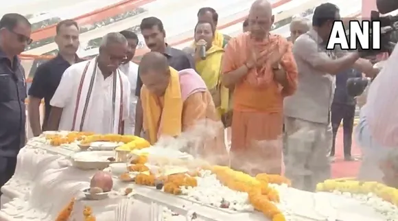 yogi adityanath lays Ram Mandir Garbhagriha foundation stone and UP government cancels licenses of liquor vendors in temple area