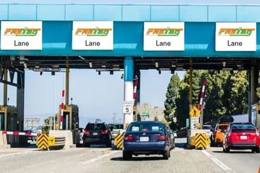 fastag crosses record 80 crore per day toll collection said nhai know here how to buy fastag and where to buy fastag to avoid third party insurance problem