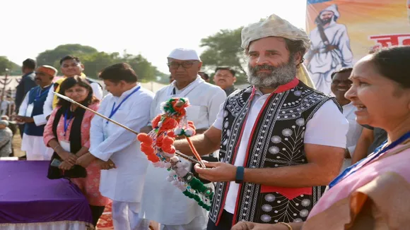 Bharat Jodo Yatra Day 2 in Madhya Pradesh, Priyanka Joins Rahul Gandhi