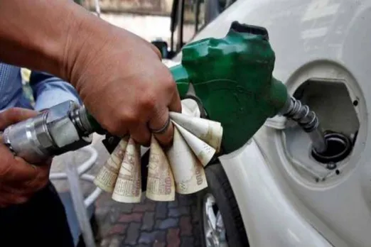 Petrol-Diesel Price Today October 2: पेट्रोल-डीजल के दाम में आज और तेजी, जानिए नौ दिनों में सात बार बढ़ चुके तेल के दाम का नया शिखर