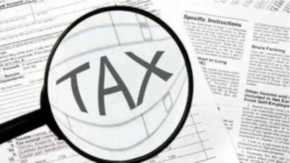 Bajaj Allianz, ICICI Prudential, Show Cause Notice