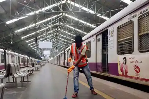 extra 150 suburban trains on mumbai suburban section, number of daily special suburban services increased from 350 to 500 on Western Railways 