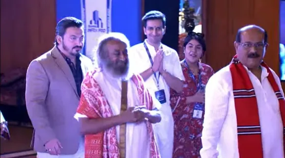 11197481-9221-477f-9c2c-2166a208f366