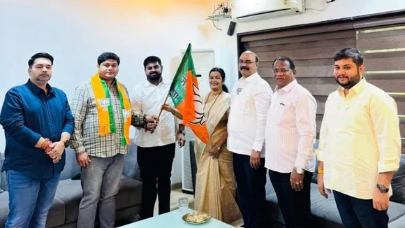 maharashtra-ambernath-alliance-12-congress-corporators-joined-bjp-