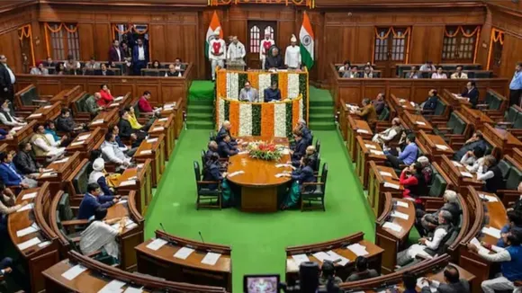 delhi-assembly-session-aap-mla-sanjeev-jha-marshalled-out-during-mdsb