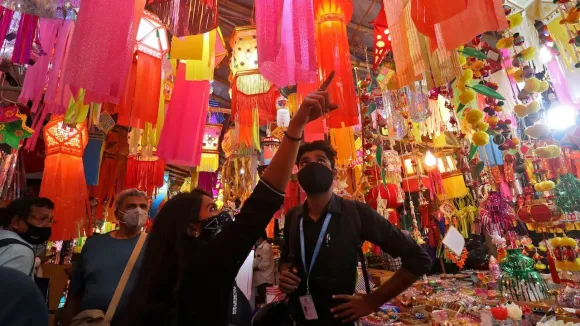 festive-season-2025-07-23-09-49-55 (1)