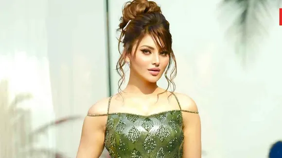 Urvashi Rautela (2)