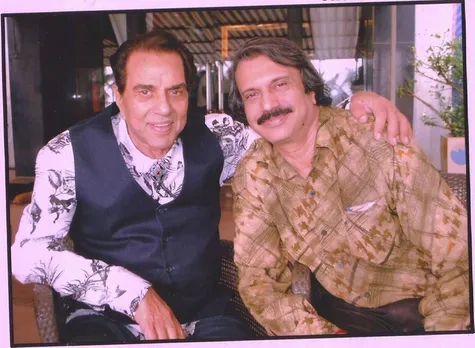 Dharmendra with sr journalist Chaitanya Padukone