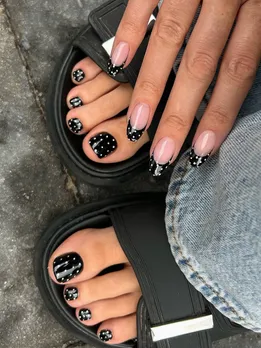 nails