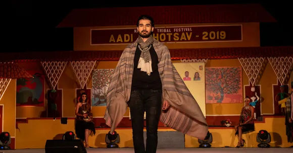 On urban runways, khadi steps into the spotlight, blending artisan craft with contemporary fashion statements.
