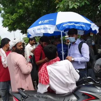 चंद्रशेखर ने चार महीनों से अधिक समय तक लेबर चॉक्स में समय बिताया।