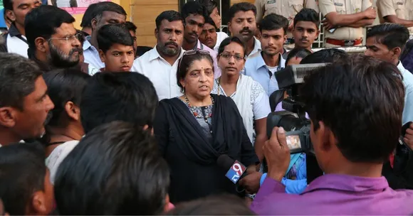 Varsha Deshpande founded the Dalit Mahila Vikas Mandal in 1990 to advance women’s rights and gender justice