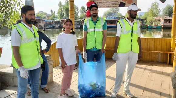 Jannat Patloo Dal Lake Kashmir