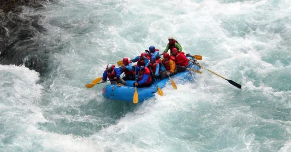 River rafting in Rishikesh gains popularity during the month of October.