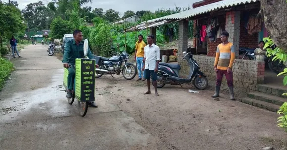 The ‘Sayane Mowgli ki Cycle’ initiative sees volunteers spread awareness messages about the tigers among the locals
