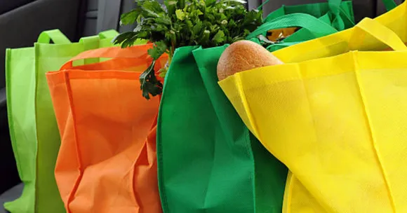 sustainable winter market shopping