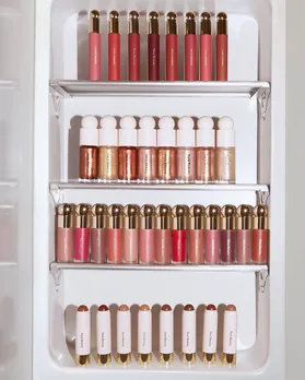 An image of multiple make-up products including contour sticks from Rare Beauty