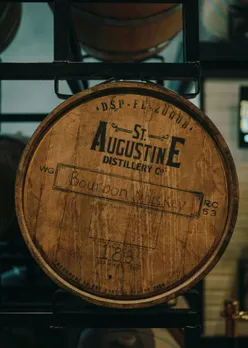 kenny-gaines-6NESQY2A picture of a barrel of single malt whisky to show the how single malt whisky is made including the whisky ageing processi4Oo-unsplash