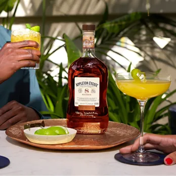 A picture of a bottle of Appleton Estate rum, one of the best imported rum brands available in India, which work well as rum gifting India as well as rum for cocktails India.