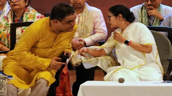 Teacher’s Day  ,Shiksharatna Award  ,state government,  honored 73 teachers,  school teachers  ,college & university professors,  vocational & IIT-related teachers,  citation, shawl, clock, memento, books, Sarvepalli Radhakrishnan,₹25,000  ,felicitation ceremony,সর্বপল্লী রাধাকৃষ্ণন,শিক্ষক দিবস,  শিক্ষারত্ন পুরস্কার,  রাজ্য সরকার  ,৭৩ জন শিক্ষক,  স্কুল শিক্ষক শিক্ষিকা,  কলেজ ও বিশ্ববিদ্যালয়ের অধ্যাপক  কারিগরি / ভোকেশনাল শিক্ষকমণ্ডলী,  মানপত্র, শাল, ঘড়ি, স্মারক, বই ও ২৫ হাজার টাকা  ,সংবর্ধনা অনুষ্ঠান