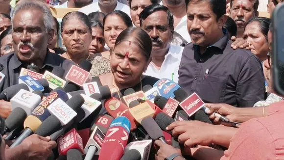 valarmathi protest 2