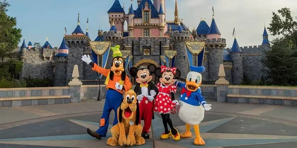 Disney-Friends-e1668095843971