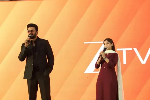 Sharad Kelkar and Niharika Chouksey (1)