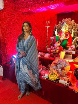 Poonam Pandey Attends Festive Celebrations Wins Hearts with Thoughtful Gesture